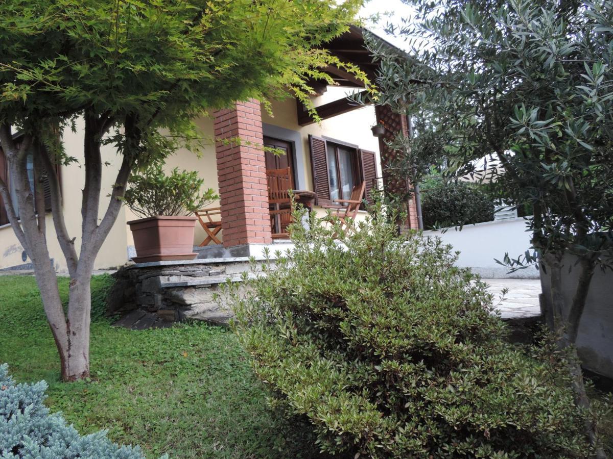 Casa Vacanza Il Glicine Casale Corte Cerro Extérieur photo