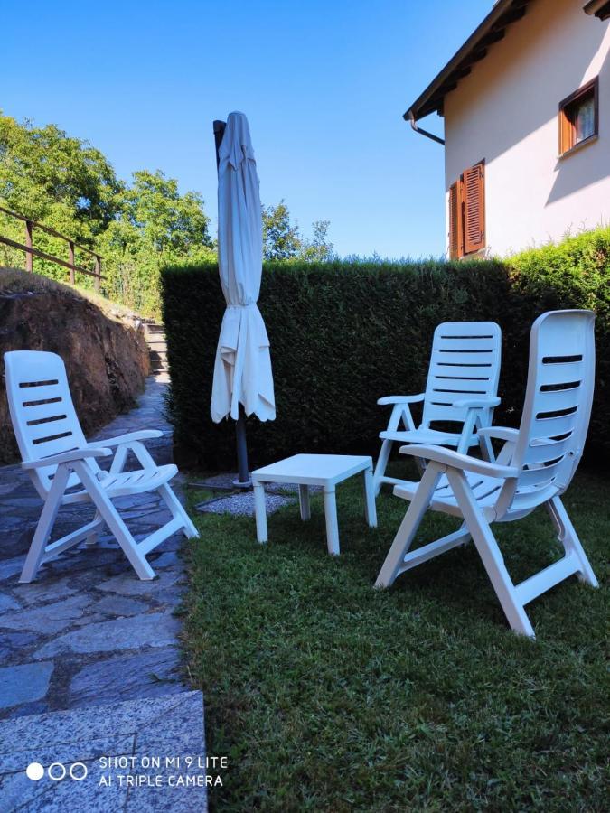 Casa Vacanza Il Glicine Casale Corte Cerro Extérieur photo