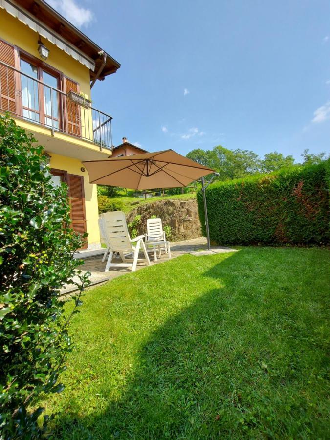 Casa Vacanza Il Glicine Casale Corte Cerro Extérieur photo