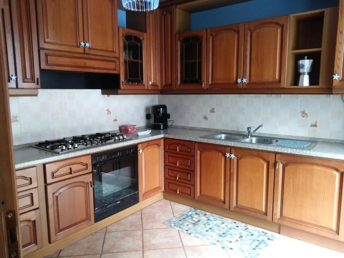 Casa Vacanza Il Glicine Casale Corte Cerro Extérieur photo
